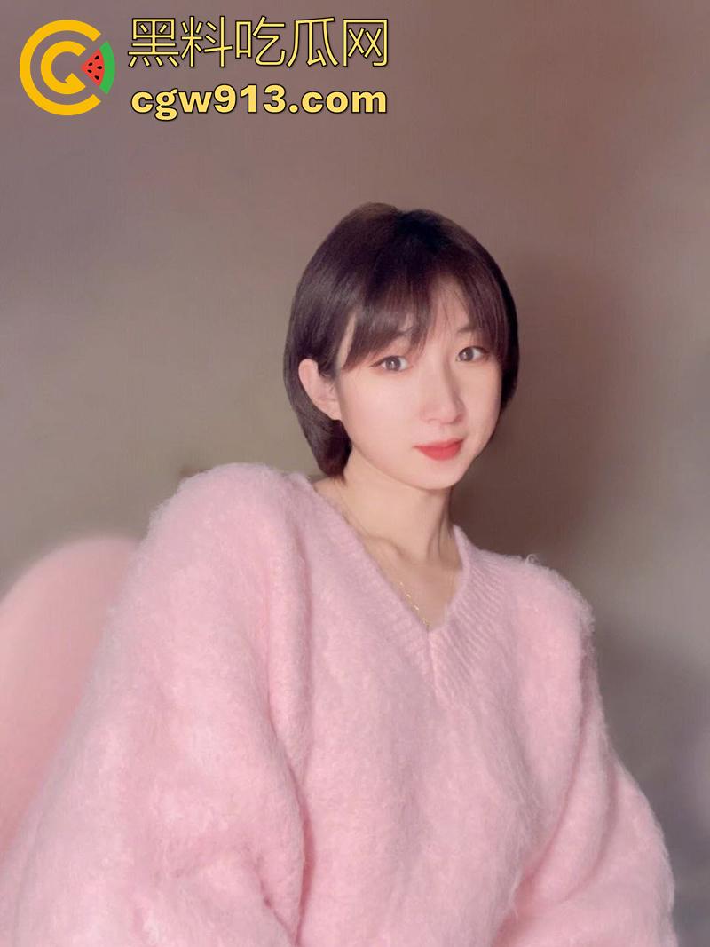 曝光辽宁营口人妻【迟媛媛】，半夜户外找陌生人口交，最多时曾1v7体验精液敷脸，这老公真是绿没边了！-1